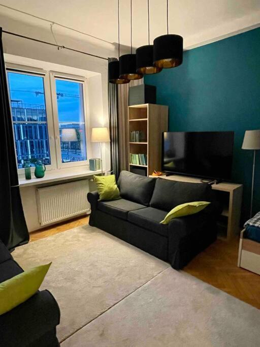 Super Square Metro X2 Fast Wifi 55'Tv Netflix Hbo Appletv+ Amazontv Apartment Варшава Екстериор снимка