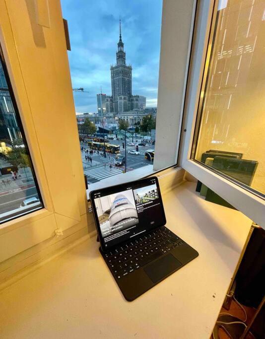 Super Square Metro X2 Fast Wifi 55'Tv Netflix Hbo Appletv+ Amazontv Apartment Варшава Екстериор снимка