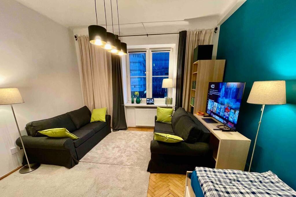 Super Square Metro X2 Fast Wifi 55'Tv Netflix Hbo Appletv+ Amazontv Apartment Варшава Екстериор снимка