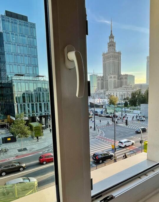 Super Square Metro X2 Fast Wifi 55'Tv Netflix Hbo Appletv+ Amazontv Apartment Варшава Екстериор снимка